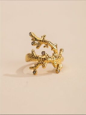 Treasure Jewels Crown Ring size 7 NWT